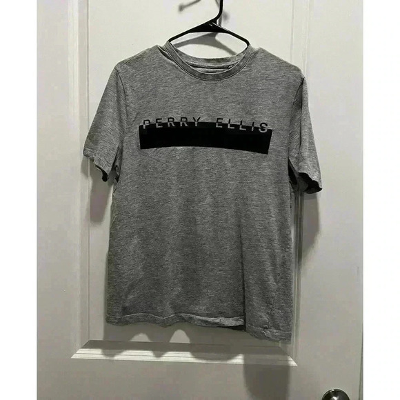 Perry Ellis Mens Medium Black And Grey Front Logo Crew Neck T Shirt (0118) - Picture 1 of 8